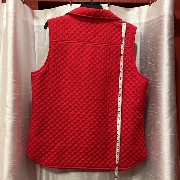 Red Quilted Vest, Sz L - Picture 4 of 4